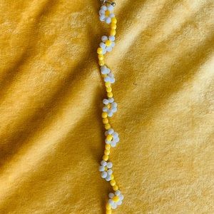 White and yellow flower bracelet